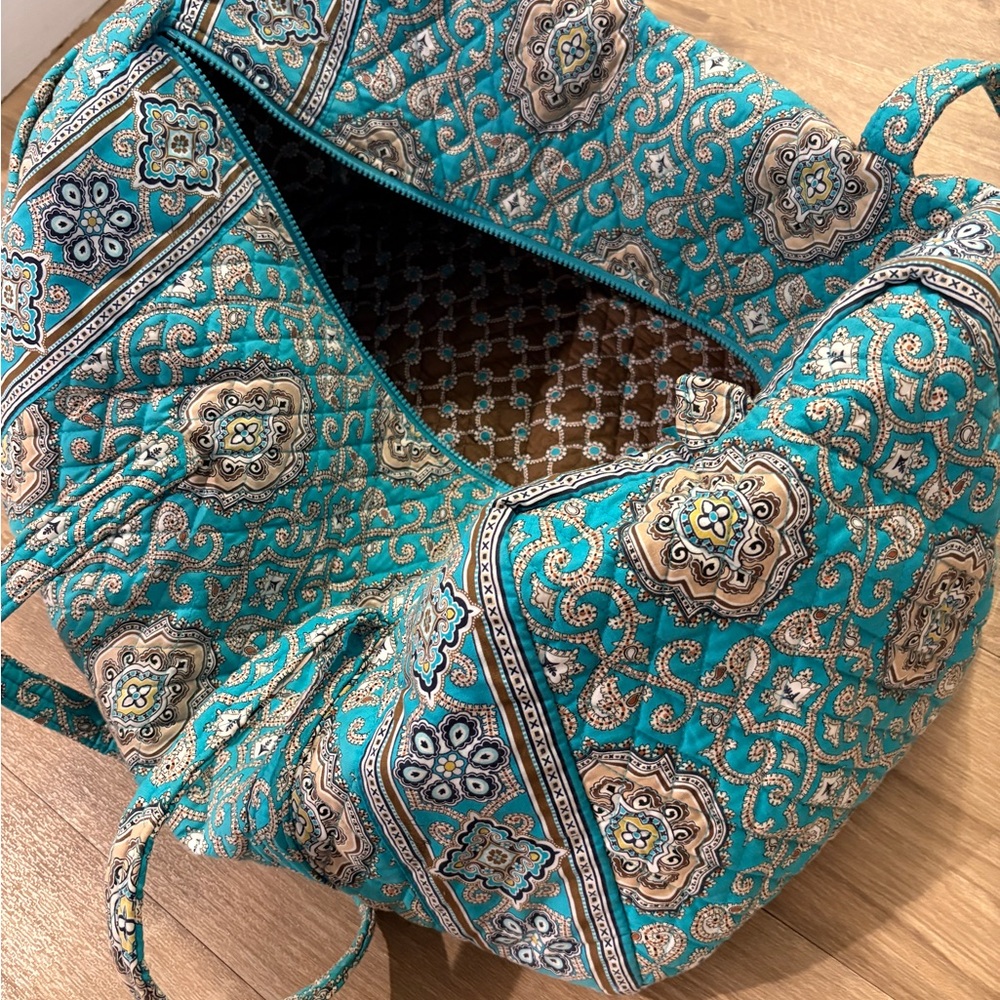 Vera Bradley Turquoise and Beige Quilted Tote